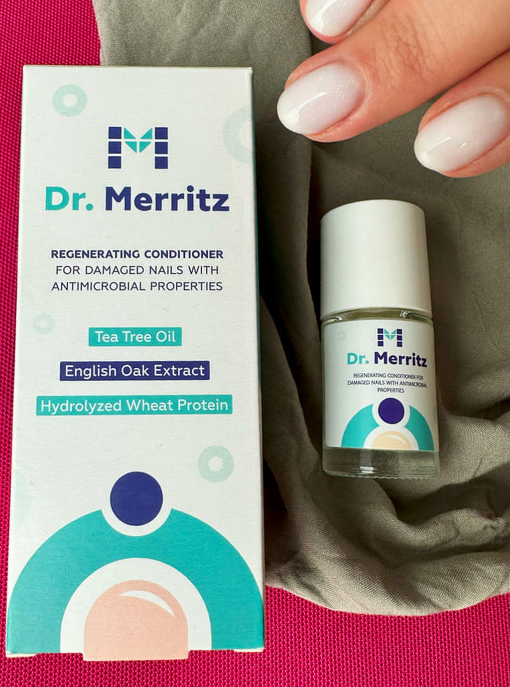 Kartonik Dr. Merritz z wykazem składników i buteleczka odżywki 2,5 ml