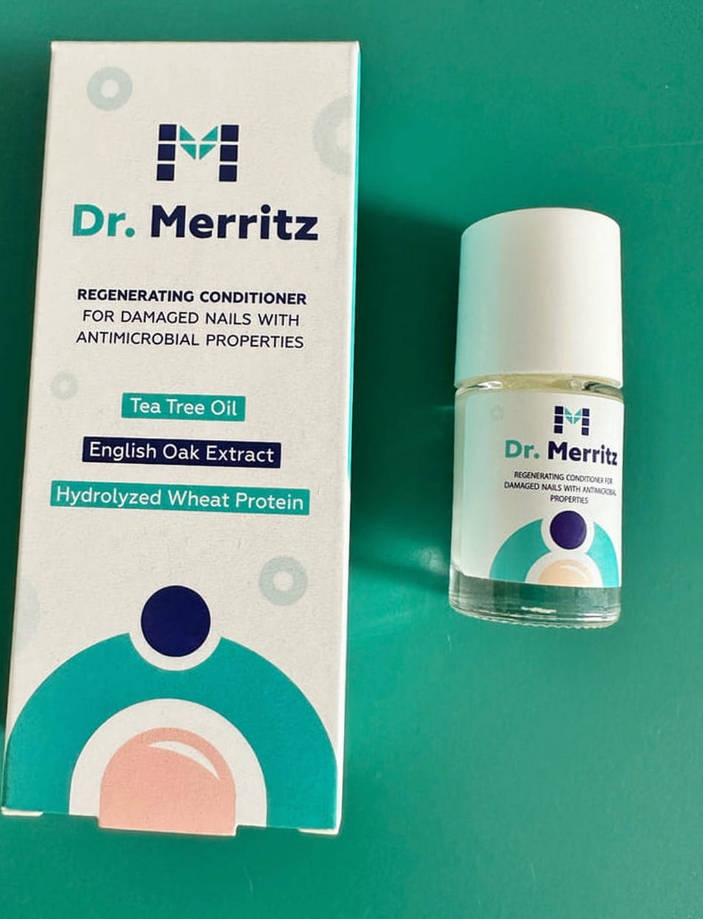 Buteleczka Dr. Merritz 2,5 ml obok kartonika z opisem składu